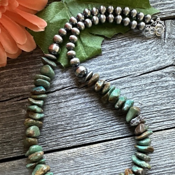 Sterling Silver Green Turquoise Nuggets Bead Necklace. 18 inch - Picture 9 of 12